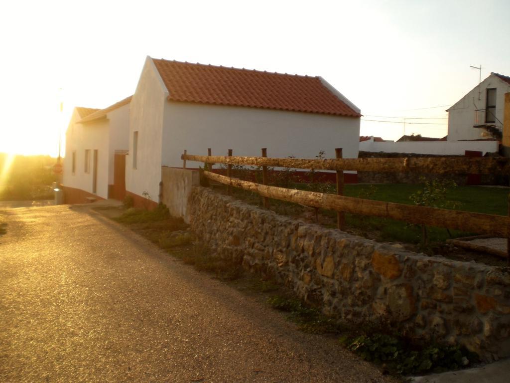 Casas Do Barrio Villa อัลโกบาซา ภายนอก รูปภาพ